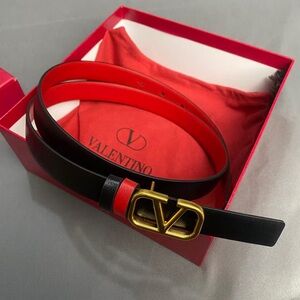 Valentino Garavani VLogo Leather Belt 85cm 34in Black Red